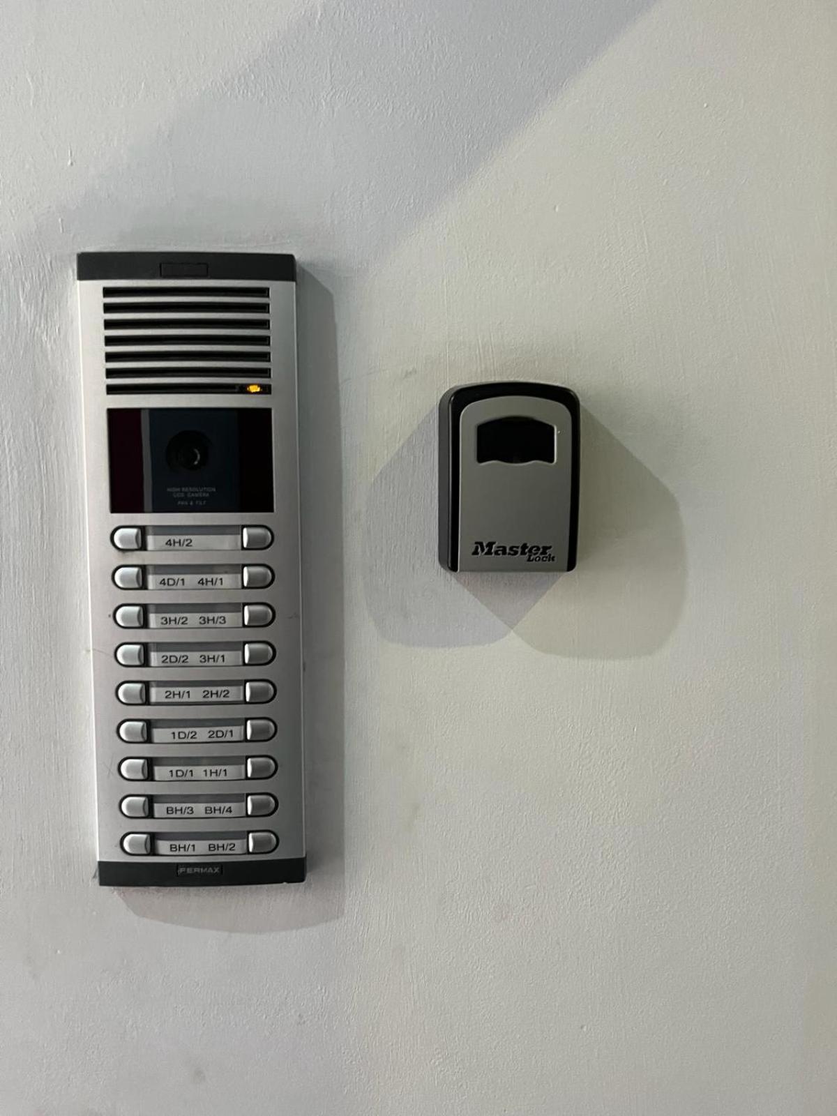 Acogedor Atico Duplex En Trempアパートメント エクステリア 写真